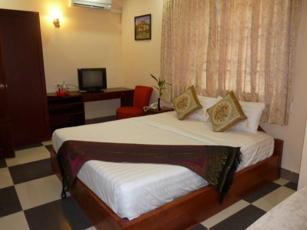Hi Land Hotel Phnom Penh Ngoại thất bức ảnh